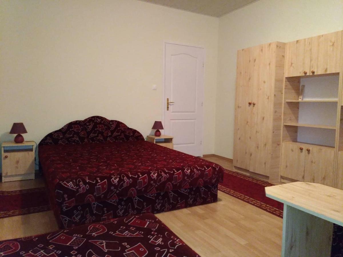 Nora Apartman Apartment Balatonfuzfo Luaran gambar