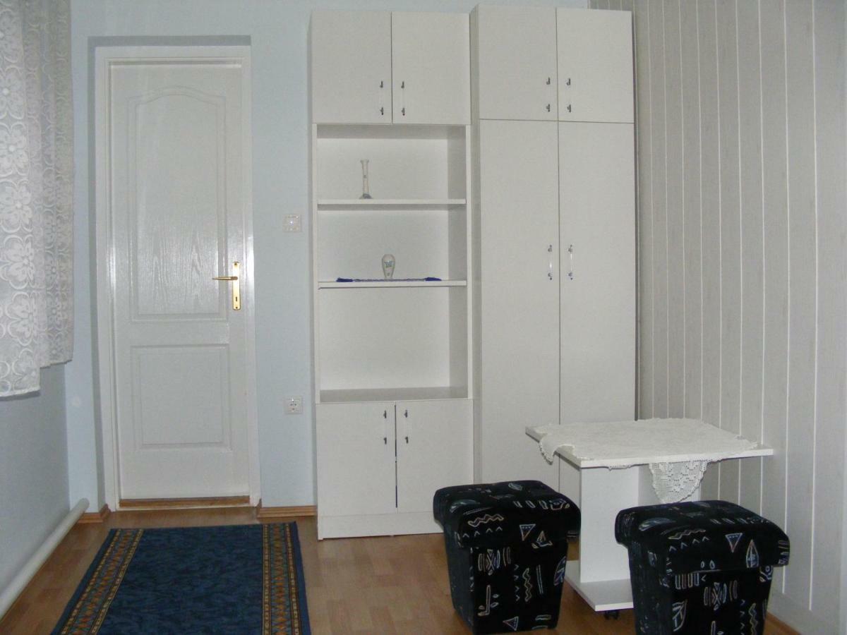 Nora Apartman Apartment Balatonfuzfo Luaran gambar